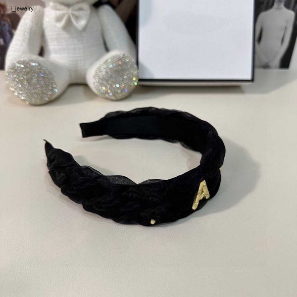 women headbands hair jewelry metal letter decoration hair band designer headwear #including box, Silver
women headbands hair jewelry metal letter decoration hair band designer headwear #including box, Silver