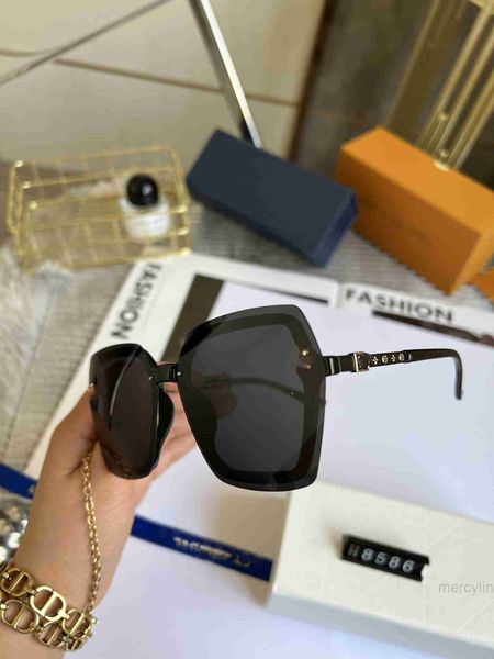 2023 designer luis vitons sunglasses new polarized box driving street p women's tide louiseitys, White;black
2023 designer luis vitons sunglasses new polarized box driving street p women's tide louiseitys, White;black