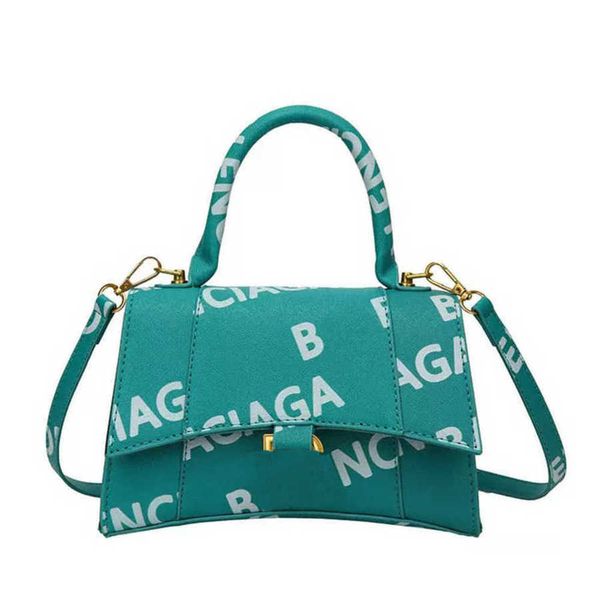 luxury women's fashion hourglass bag female mini handbags letter b brand designer totes evening bags women man casual backpack small sq
luxury women's fashion hourglass bag female mini handbags letter b brand designer totes evening bags women man casual backpack small sq