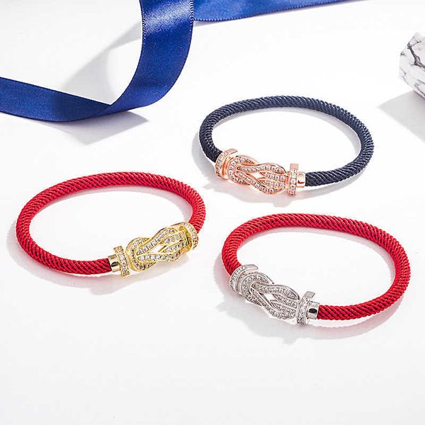 designer bracelet luxury s925 silver women's micro set full diamond horseshoe buckle handle rope red rope couple bracelet for men and w, Golden;silver
designer bracelet luxury s925 silver women's micro set full diamond horseshoe buckle handle rope red rope couple bracelet for men and w, Golden;silver