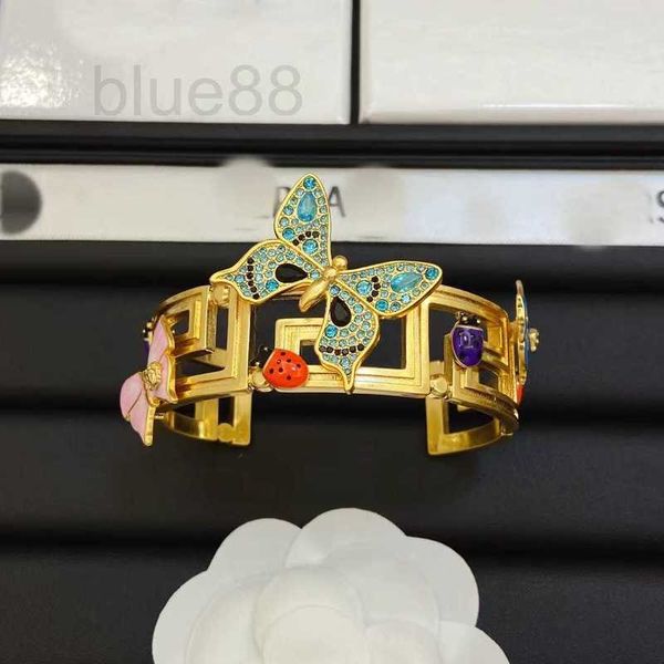 bangle designer summer new niche design english letter opening adjustable butterfly brass bracelet foju, Black
bangle designer summer new niche design english letter opening adjustable butterfly brass bracelet foju, Black