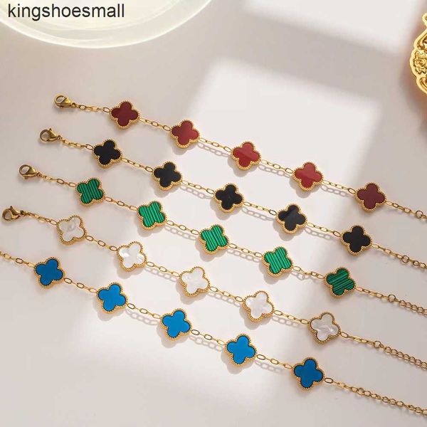 fashion jewelry designer bracelet new four-leaf clover bracelet female south simple ins five-flower fritillary luck clover bracelet girl gif, Golden;silver
fashion jewelry designer bracelet new four-leaf clover bracelet female south simple ins five-flower fritillary luck clover bracelet girl gif, Golden;silver