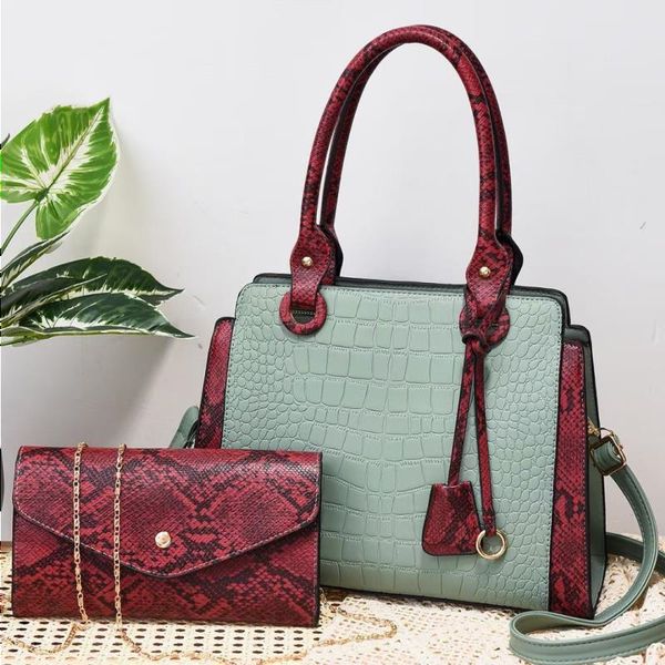 new luxurys designers shoulder bag handbag leather serpentine alligator two-tone big crossbody tote bag purse beach clutch coposite bags wom
new luxurys designers shoulder bag handbag leather serpentine alligator two-tone big crossbody tote bag purse beach clutch coposite bags wom