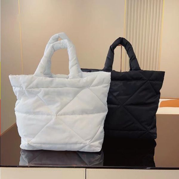 wholesale the tote bag luxurious handbags women purses designer woman handbag soft shoulder shopping totes bags travel large capacity cotton
wholesale the tote bag luxurious handbags women purses designer woman handbag soft shoulder shopping totes bags travel large capacity cotton