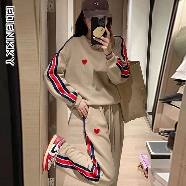 womens two piece pants korean casual set women long sleeve loose sweatshirtsweat heartshaped embroidered sports 2 pieces sets female 230817, White
womens two piece pants korean casual set women long sleeve loose sweatshirtsweat heartshaped embroidered sports 2 pieces sets female 230817, White