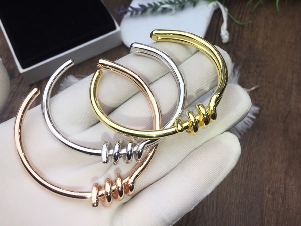 cl bangle for woman brand designer official reproductions brand designer fashion classic style highest counter advanced materials anniversar, Silver
cl bangle for woman brand designer official reproductions brand designer fashion classic style highest counter advanced materials anniversar, Silver