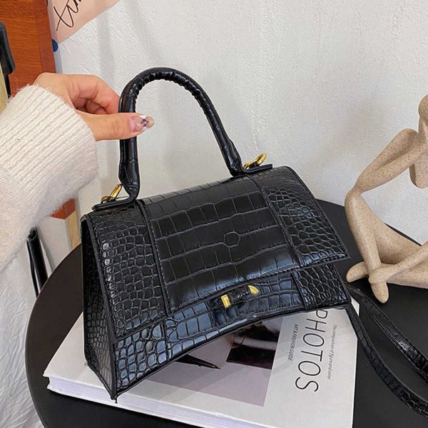 hourglass women's fashion luxury bag female mini handbags brand designer totes evening bags women man small square pack ladies handbag, Black;red
hourglass women's fashion luxury bag female mini handbags brand designer totes evening bags women man small square pack ladies handbag, Black;red
