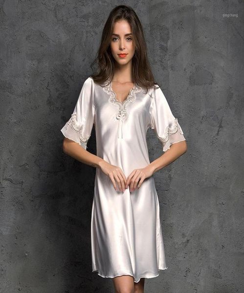 casual embroidery sleepwear dress nightdress loose solid silk nightgown lingerie short sleeve kneelength summer sleep wear1276908, Black;red
casual embroidery sleepwear dress nightdress loose solid silk nightgown lingerie short sleeve kneelength summer sleep wear1276908, Black;red
