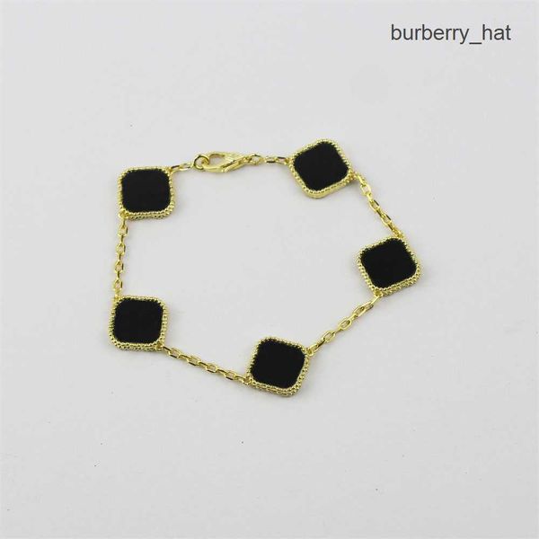 luxury classic 4/four leaf clover charm bracelets designer chain 18k gold shell for girl wedding mother' day fashion jewelry women gift, Golden;silver
luxury classic 4/four leaf clover charm bracelets designer chain 18k gold shell for girl wedding mother' day fashion jewelry women gift, Golden;silver