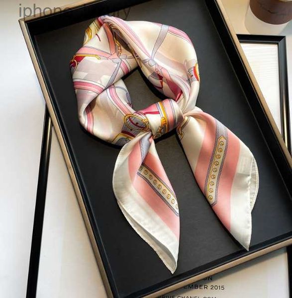 lots luxury designer letters print floral silk scarf headband for women fashion long handle bag scarves paris shoulder tote luggage ribbon h, Blue;gray
lots luxury designer letters print floral silk scarf headband for women fashion long handle bag scarves paris shoulder tote luggage ribbon h, Blue;gray