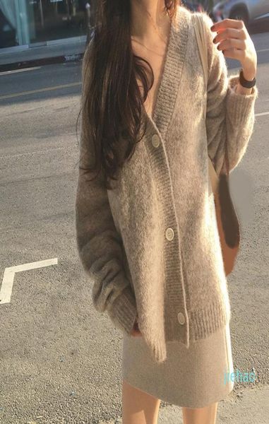 fashion new winter women cardigan coat loose long sleeve thick mohair sweater casual female solid knit sweater coat8860730, White;black
fashion new winter women cardigan coat loose long sleeve thick mohair sweater casual female solid knit sweater coat8860730, White;black