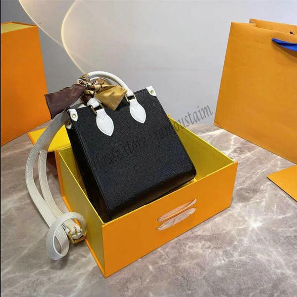 2023 luxury new bags handbags women designer messenger petit sac plat handbag embossing monograms sheet music pack by the pool shoulder
2023 luxury new bags handbags women designer messenger petit sac plat handbag embossing monograms sheet music pack by the pool shoulder