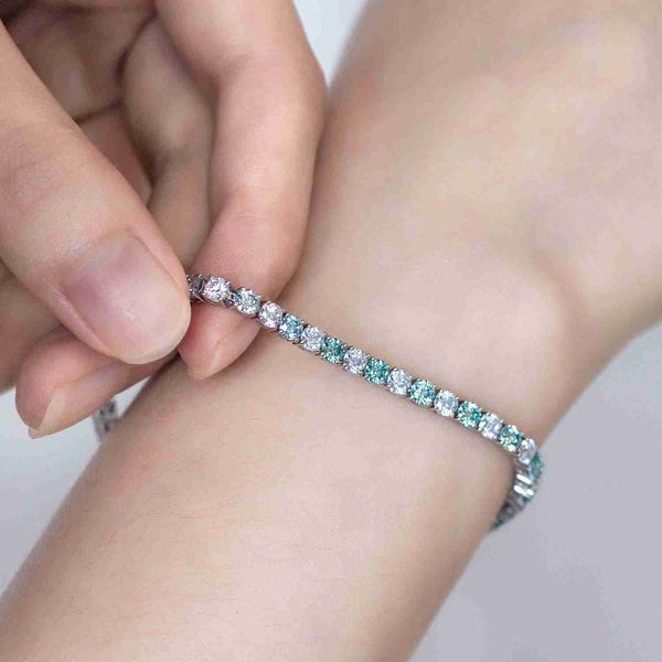 kibo hip hop jewelry 9k gold 3mm blue and white color iced out moissanite tennis bracelet, Silver
kibo hip hop jewelry 9k gold 3mm blue and white color iced out moissanite tennis bracelet, Silver