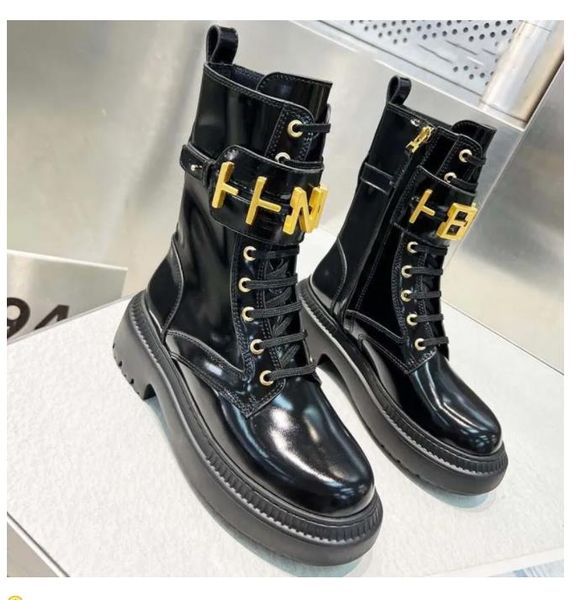 2023 new graphy martin boots black open brim beaded leather fabric with gold metal accessories eyelets zipper fashionable avant-garde 35-42
2023 new graphy martin boots black open brim beaded leather fabric with gold metal accessories eyelets zipper fashionable avant-garde 35-42