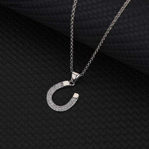 silver u-shaped horseshoe necklace women's necklace fashion jewelry zircon pendant clavicle chain
silver u-shaped horseshoe necklace women's necklace fashion jewelry zircon pendant clavicle chain