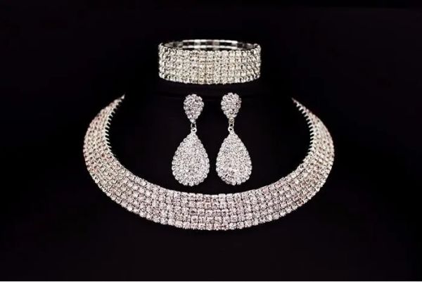 selling bride classic rhinestone crystal choker necklace earrings and bracelet wedding jewelry sets wedding accessories bridal jewelryzz, White
selling bride classic rhinestone crystal choker necklace earrings and bracelet wedding jewelry sets wedding accessories bridal jewelryzz, White
