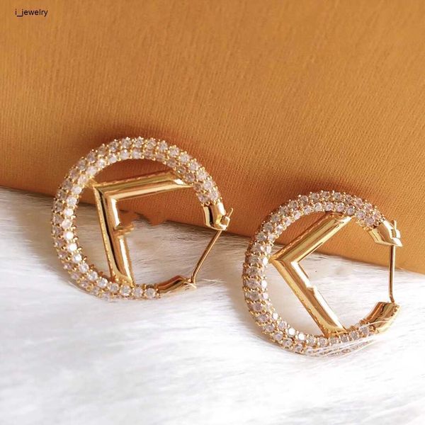 designer letter earrings fashion gold hoop earrings for lady women party wedding lovers gift jewelry with box, Golden;silver
designer letter earrings fashion gold hoop earrings for lady women party wedding lovers gift jewelry with box, Golden;silver