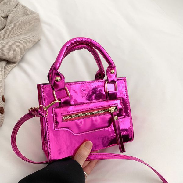 evening bags candy color fashion laser lacquer leather womens handheld small square bag girl style shoulder crossbody 230817
evening bags candy color fashion laser lacquer leather womens handheld small square bag girl style shoulder crossbody 230817