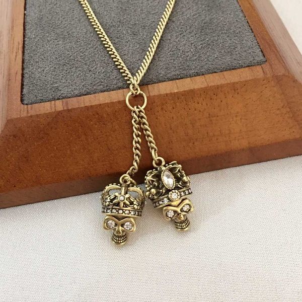 fashion designer alexander 22 skeleton necklace queen of kings asymmetric design personalized style pendant collar chain, Black
fashion designer alexander 22 skeleton necklace queen of kings asymmetric design personalized style pendant collar chain, Black