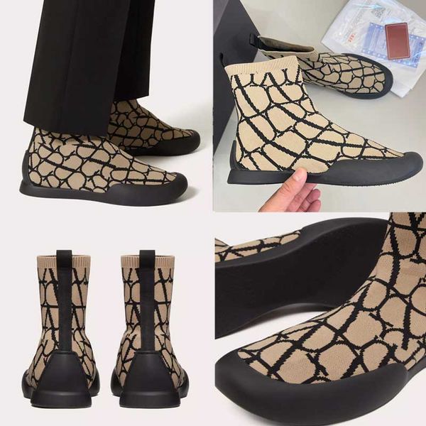 luxury brand mens high casual shoes 2023 autumn sports shoes beige black logo upper rubber sole breathable inner socks lace original box siz
luxury brand mens high casual shoes 2023 autumn sports shoes beige black logo upper rubber sole breathable inner socks lace original box siz