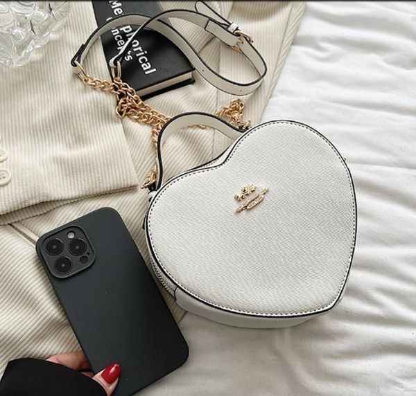 popular shoulder messenger bag heart-shaped box bag cosmetic bags