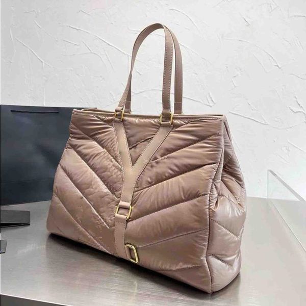 designers tote bag fashion trend handbag icare maxi shopping bag puffer loulou multifunction handbags star popular winter bags
designers tote bag fashion trend handbag icare maxi shopping bag puffer loulou multifunction handbags star popular winter bags