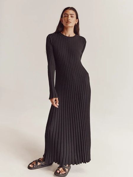 basic casual dresses elegant solid ribbed knitted maxi dress women slim oneck long sleeve lace up aline autumn lady streetwear robe 230817, Black;gray
basic casual dresses elegant solid ribbed knitted maxi dress women slim oneck long sleeve lace up aline autumn lady streetwear robe 230817, Black;gray