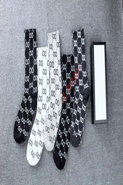2021 fashion designers womens socks five pair xe sports winter mesh letter printed sock with box5657055, Black
2021 fashion designers womens socks five pair xe sports winter mesh letter printed sock with box5657055, Black