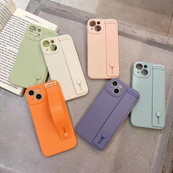 solid color wristband straight edge phone case suitable for 13pro 11 minimalist xr14 men and women 12 soft full case
solid color wristband straight edge phone case suitable for 13pro 11 minimalist xr14 men and women 12 soft full case