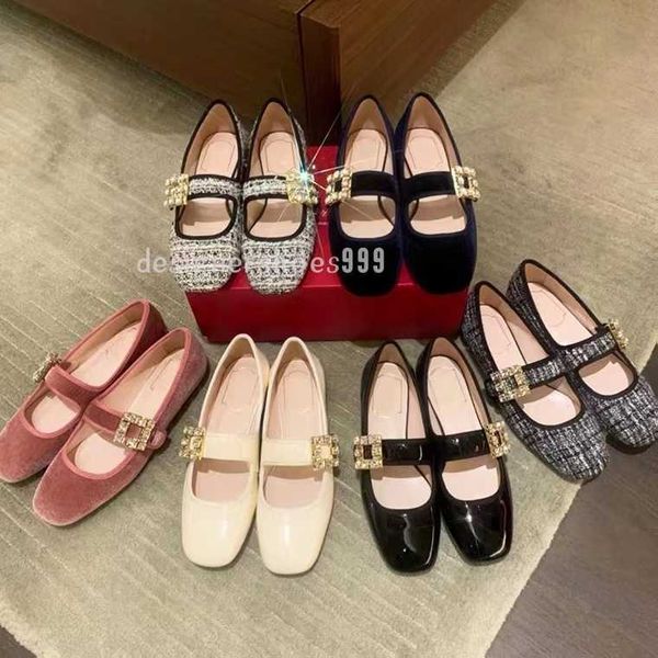 100% leather designer sandals slides women dress shoes white mary jane summer 2022 luxury french chunky heels lady like style small leather, Black
100% leather designer sandals slides women dress shoes white mary jane summer 2022 luxury french chunky heels lady like style small leather, Black