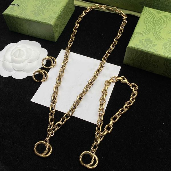fashion designer letter necklace for couple retro hip hop lovers gift personality silver plated chain necklace jewelry
fashion designer letter necklace for couple retro hip hop lovers gift personality silver plated chain necklace jewelry