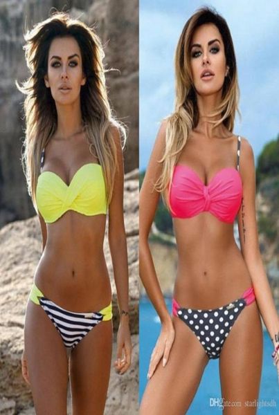 3d blooming flower bikini set women tie side pantie triangle removable push up enhancement padding ouc658240865, White;black
3d blooming flower bikini set women tie side pantie triangle removable push up enhancement padding ouc658240865, White;black