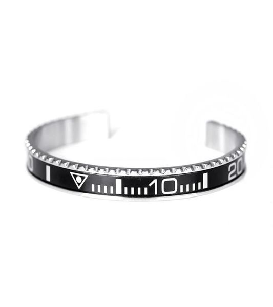 classic silver plated speedometer official dia men cuff bracelet bangles in 316l stainless steel speedometer bezel bracelet men je5707432, Golden;silver
classic silver plated speedometer official dia men cuff bracelet bangles in 316l stainless steel speedometer bezel bracelet men je5707432, Golden;silver