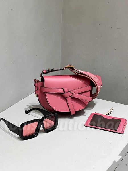 shoulder bags designer saddles bag women's shoulder handbag lowe high-end real cowhide bow clamshell wallet fashion luxury alphabet bro
shoulder bags designer saddles bag women's shoulder handbag lowe high-end real cowhide bow clamshell wallet fashion luxury alphabet bro