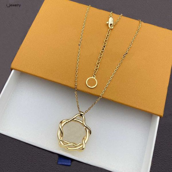 luxury necklace pendant for women fashion diamond necklaces jewelry pendant love and lock shape design pendants, Silver
luxury necklace pendant for women fashion diamond necklaces jewelry pendant love and lock shape design pendants, Silver