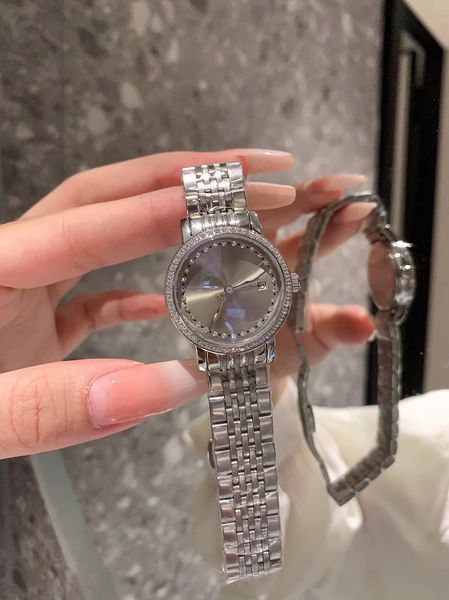 aaa designer women's watch quartz movement 31mm size 316 stainless steel case with diamond small red book 2lq, Slivery;brown
aaa designer women's watch quartz movement 31mm size 316 stainless steel case with diamond small red book 2lq, Slivery;brown