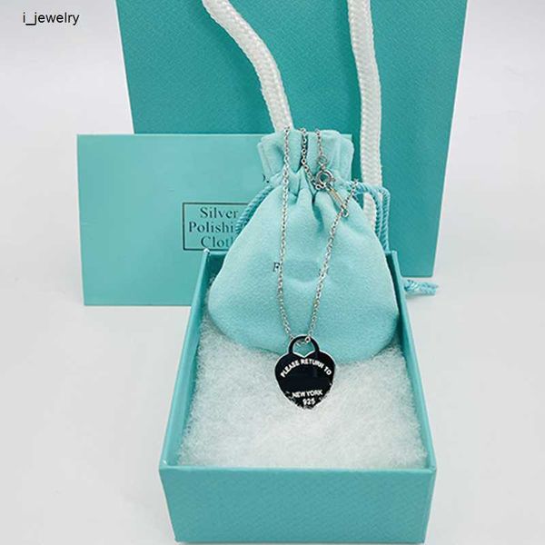 luxury designer necklace womens new heart pendant stainless steel couple jewelry valentine gift for girlfriend accessories wholesale, Silver 
luxury designer necklace womens new heart pendant stainless steel couple jewelry valentine gift for girlfriend accessories wholesale, Silver