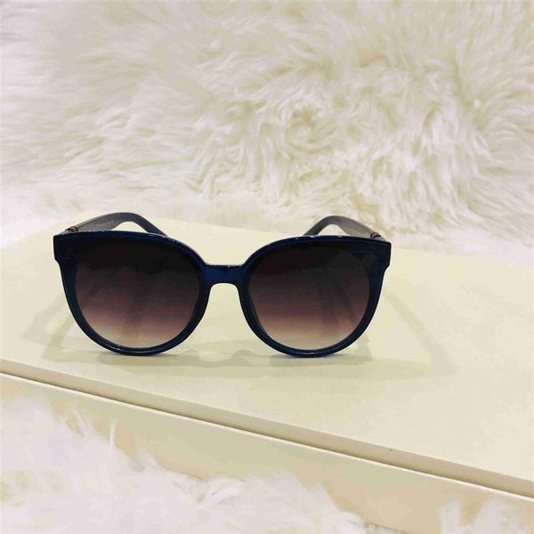 2022 women designer sunglasses men eyeglasses outdoor shades pc frame fashion classic lady sun glasses mirrors for 17193221, White;black
2022 women designer sunglasses men eyeglasses outdoor shades pc frame fashion classic lady sun glasses mirrors for 17193221, White;black