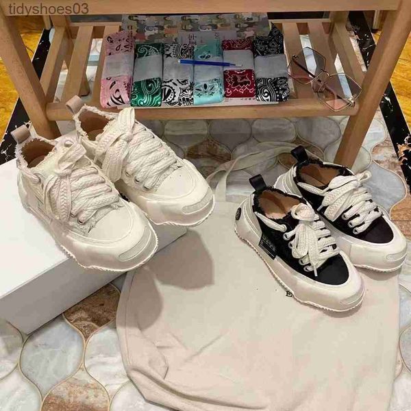 xvessel same open mouthed laughing beggar shoes hidden thick sole heightened couple 1.0 cotton candy canvas shoes, Black
xvessel same open mouthed laughing beggar shoes hidden thick sole heightened couple 1.0 cotton candy canvas shoes, Black