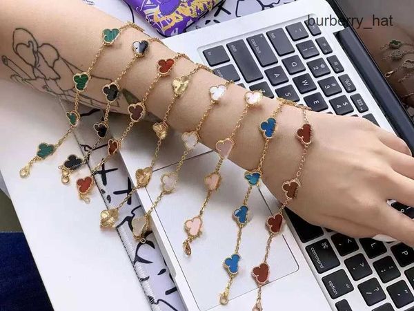 classic four leaf clover charm bracelets bangle chain 18k gold agate shell mother-of-pearl for women girl wedding day valentine's day, Golden;silver
classic four leaf clover charm bracelets bangle chain 18k gold agate shell mother-of-pearl for women girl wedding day valentine's day, Golden;silver