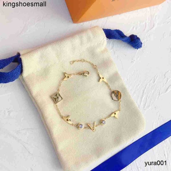 fashion style bracelets women bangle wristband cuff chain designer letter jewelry crystal 18k gold plated stainless steel wedding lovers gif, Black
fashion style bracelets women bangle wristband cuff chain designer letter jewelry crystal 18k gold plated stainless steel wedding lovers gif, Black