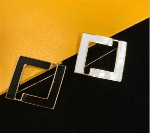 fashion letters brooches women mens brooch pins luxury designer jewelry ladies for party broach 749446, Gray
fashion letters brooches women mens brooch pins luxury designer jewelry ladies for party broach 749446, Gray