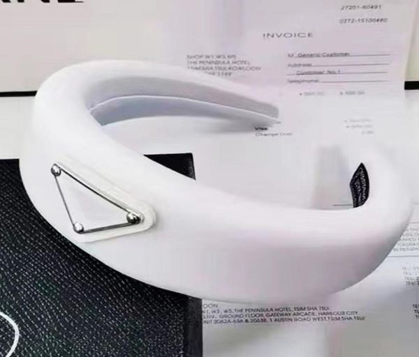 fashion famouse brand triangle letter headband candy color women girl letter hairband with stamp hair accessories cot1171375, Silver
fashion famouse brand triangle letter headband candy color women girl letter hairband with stamp hair accessories cot1171375, Silver