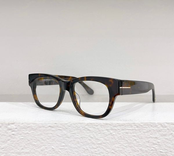 black glasses frames eyeglasses optical glasses frame 5040 transparent lens eyewear mens with case
black glasses frames eyeglasses optical glasses frame 5040 transparent lens eyewear mens with case