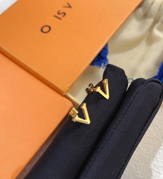designer luxury 18k gold plated earrings charm brand letter earrings selected exquisite jewelry accessories popular fashion style 1858420, Golden
designer luxury 18k gold plated earrings charm brand letter earrings selected exquisite jewelry accessories popular fashion style 1858420, Golden
