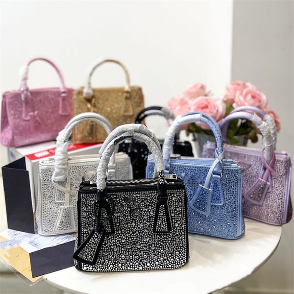 designer luxury temperament diamond-filled star women's popular vertical mini tote handbag single shoulder crossbody purse luxury full
designer luxury temperament diamond-filled star women's popular vertical mini tote handbag single shoulder crossbody purse luxury full