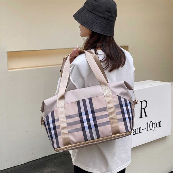 new storage travel bag business travel handbag short distance large capacity storage bag light fitness yoga bag
new storage travel bag business travel handbag short distance large capacity storage bag light fitness yoga bag