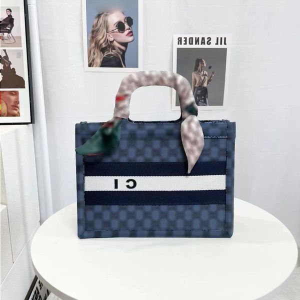 luxery tote bag designer bag women fashion letter handbag letter classic style simple three sizes in multiple colors very practical good loo
luxery tote bag designer bag women fashion letter handbag letter classic style simple three sizes in multiple colors very practical good loo