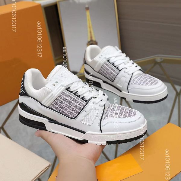 2023 chunky skate shoes designer men causal shoes fashion woman leather lace up platform sole sneakers white black luxury velvet suede 35-46
2023 chunky skate shoes designer men causal shoes fashion woman leather lace up platform sole sneakers white black luxury velvet suede 35-46
