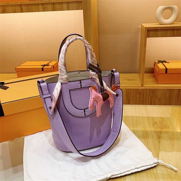 55% off designer bag 2024 early launch bags women's new online popular pig nose vegetable basket mother water bucket fashion single roo
55% off designer bag 2024 early launch bags women's new online popular pig nose vegetable basket mother water bucket fashion single roo
